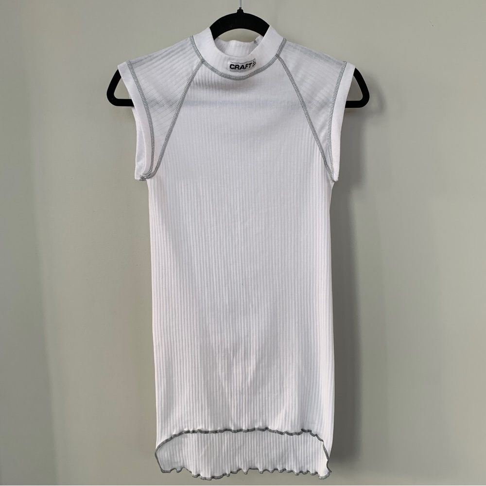 Craft White Mock Neck Short Sleeve Long‎ Lines Top Size L